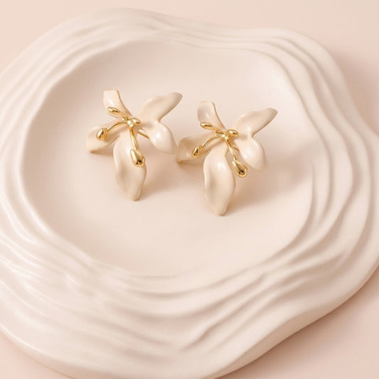Ivory Bloom Studs Earrings