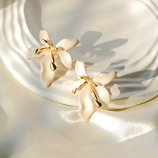Ivory Bloom Studs Earrings