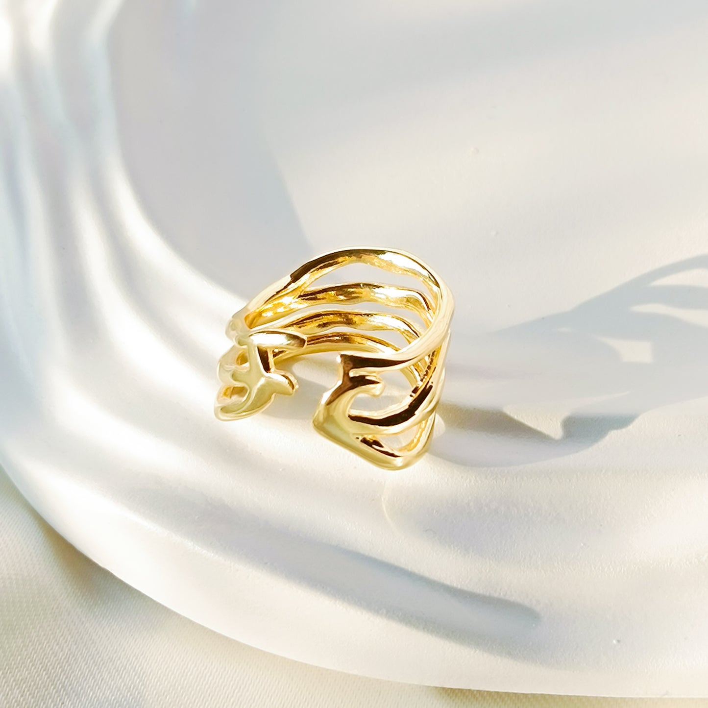 Wavera Ring