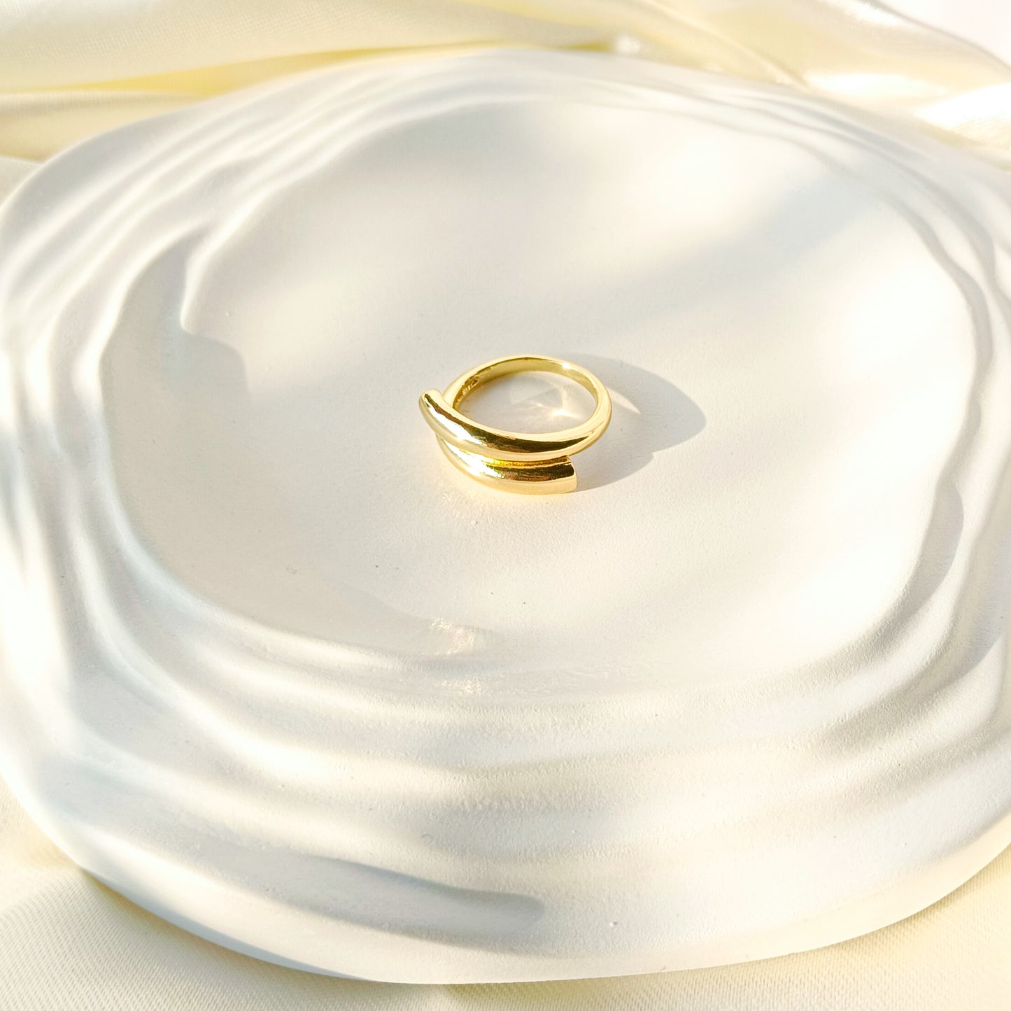 Caressa Ring