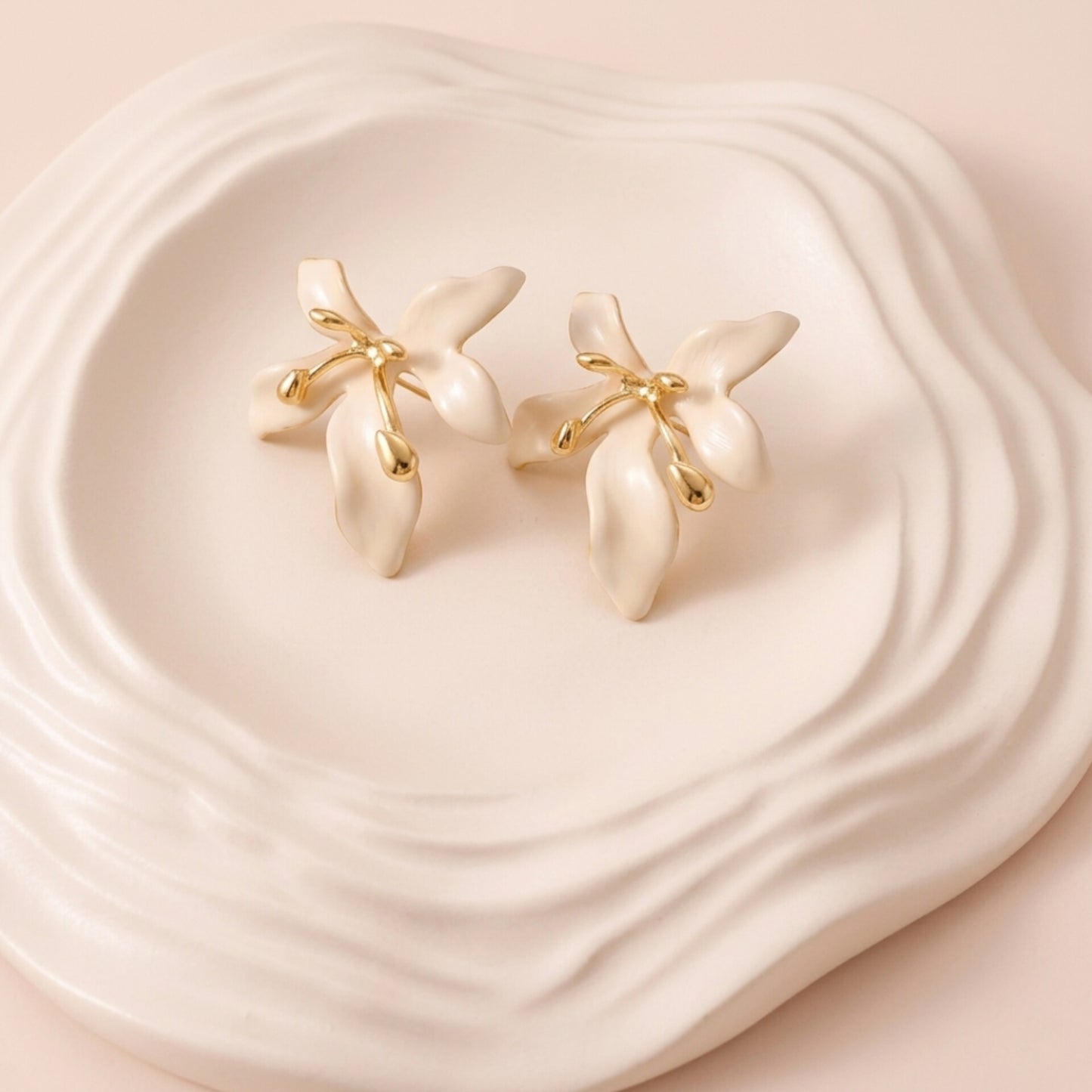Ivory Bloom Studs Earrings
