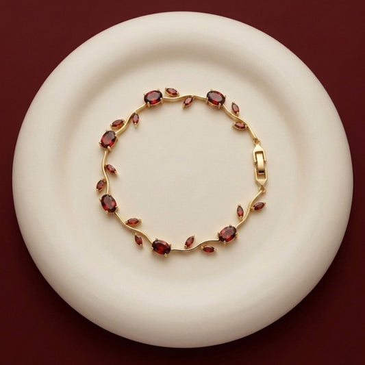 Scarlet Bloom - Tulip bracelet