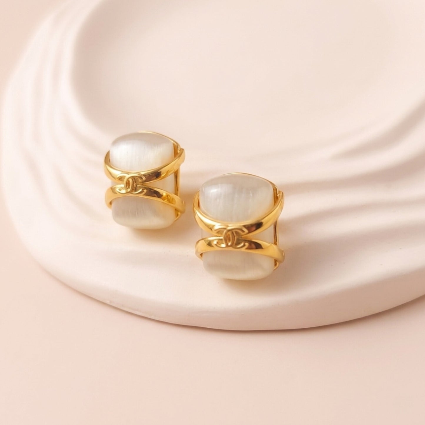 Luxe Dome Studs Earrings