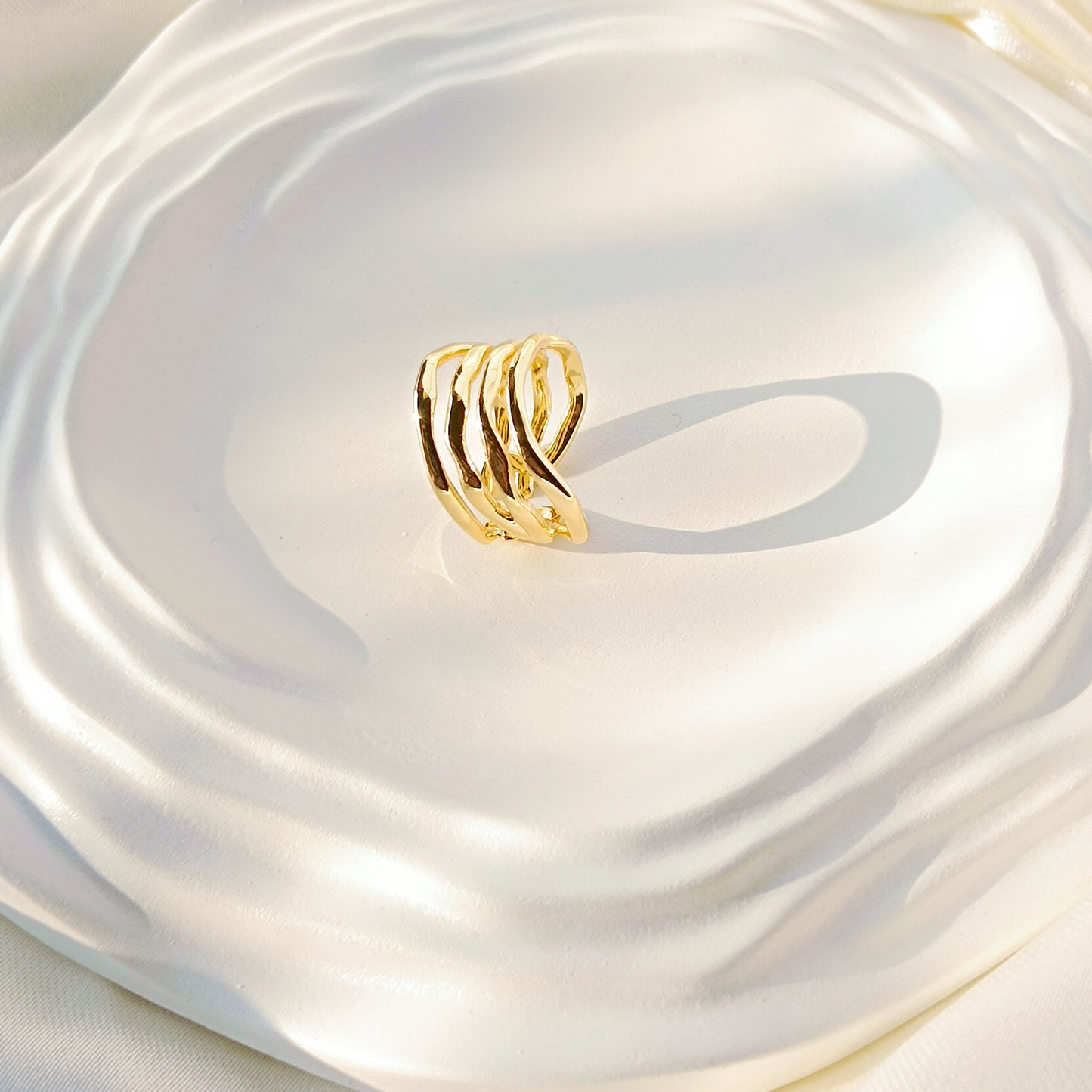 Wavera Ring