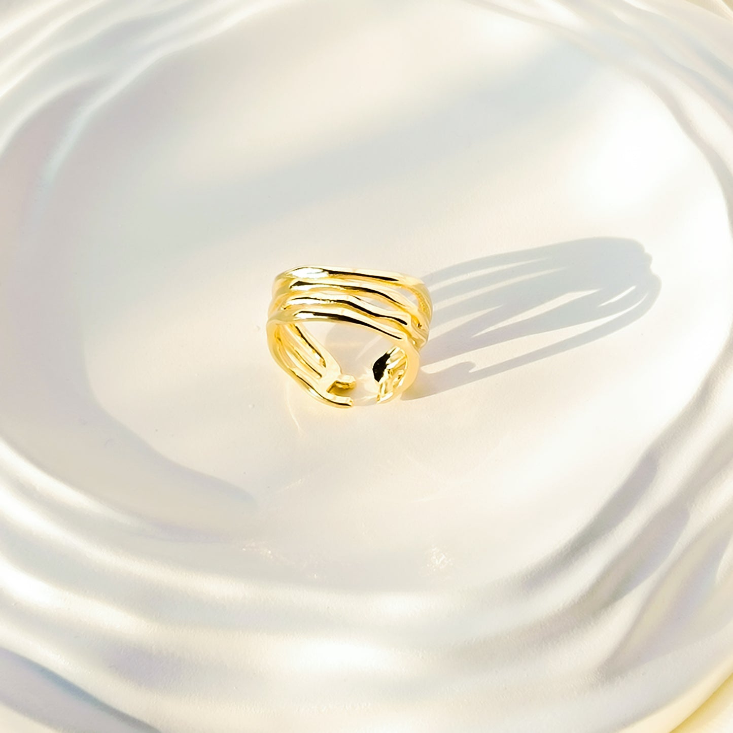 Wavera Ring