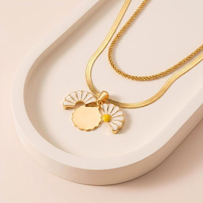 Radiant Reveal Daisy Necklace