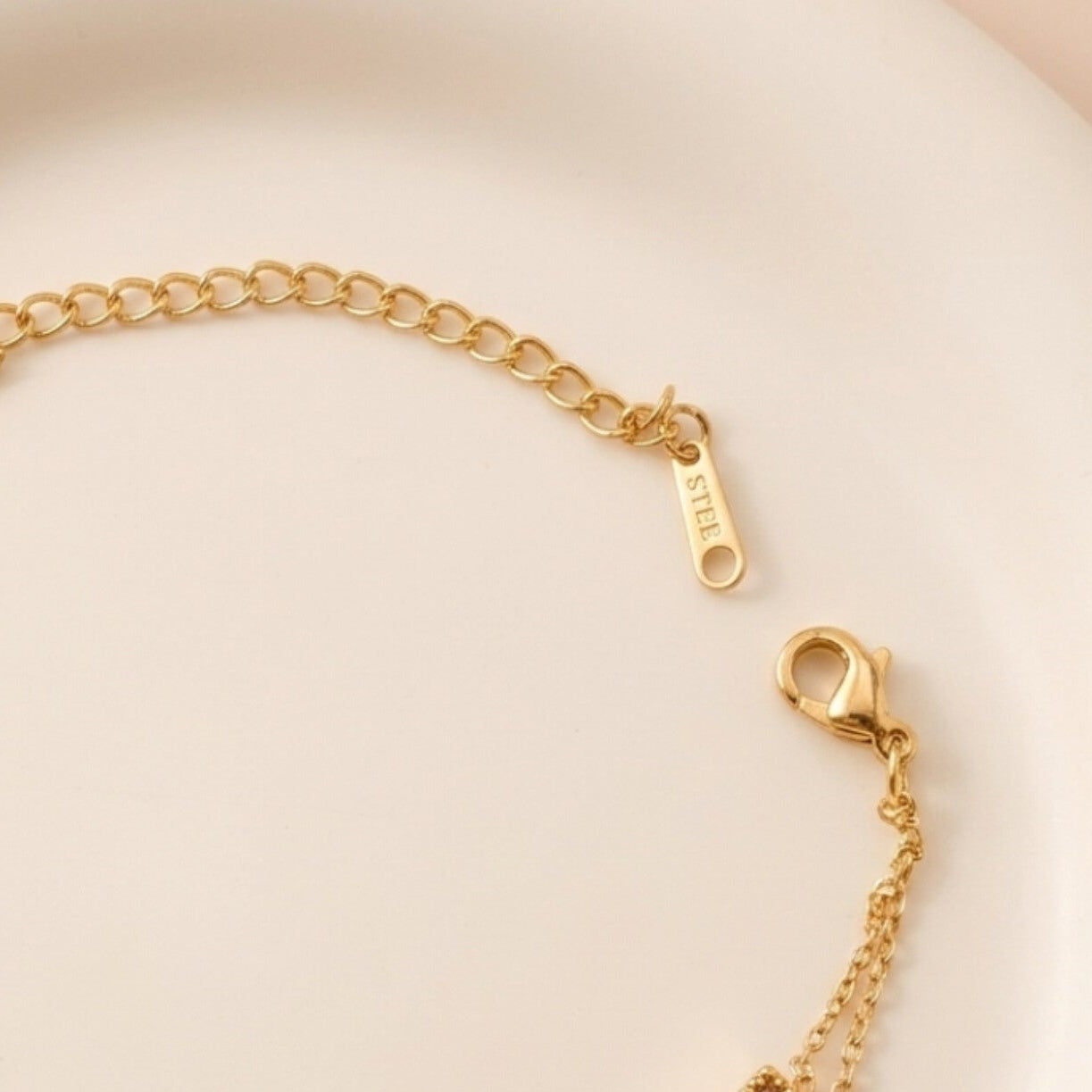 Amour Gleam Bracelet