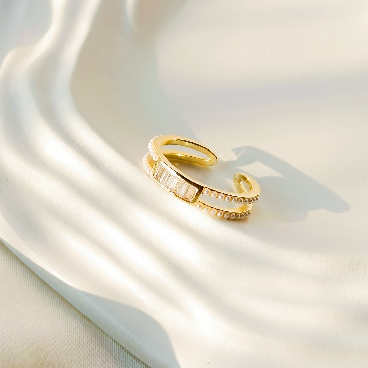 Perlisse Ring