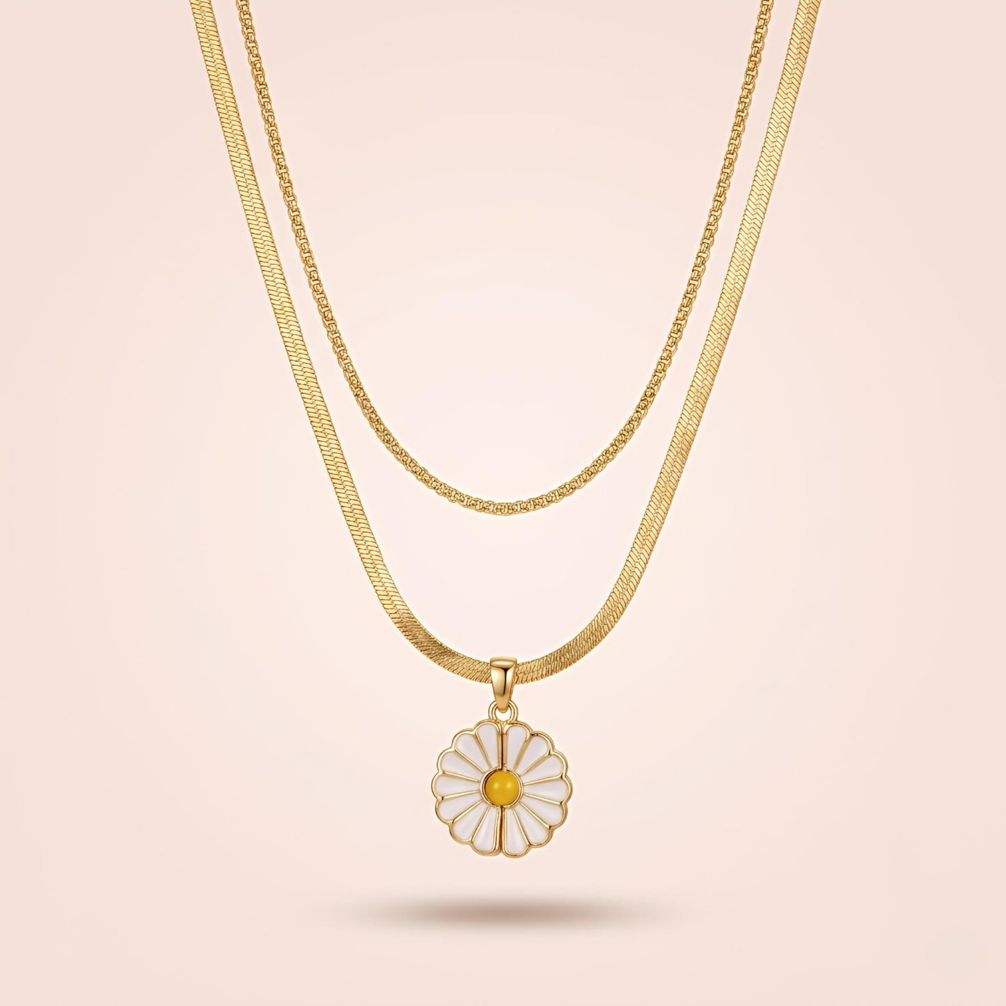 Radiant Reveal Daisy Necklace