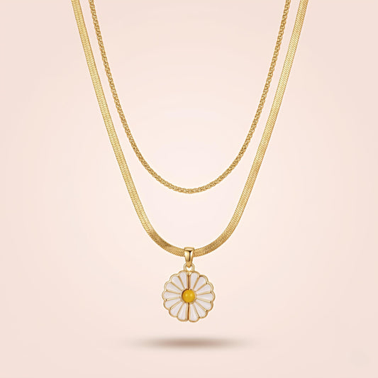 Radiant Reveal Daisy Necklace